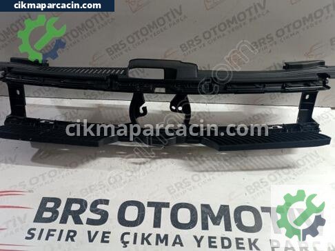 Volkswagen Polo Ön Panjur çıkma parça