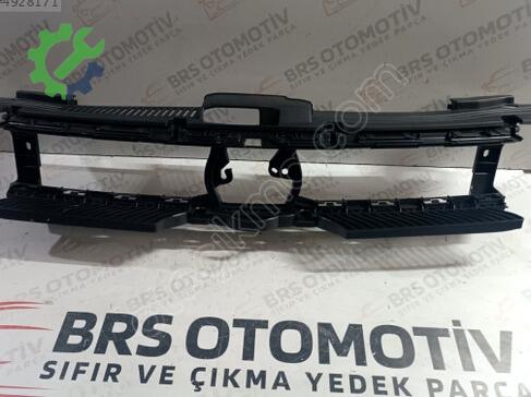Volkswagen Polo Ön Panjur çıkma parça