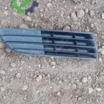Volkswagen Polo ön tampon sağ ızgara