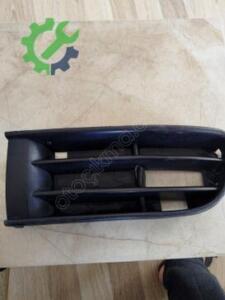 Volkswagen Polo ön tampon sol ızgara