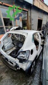 VOLKSWAGEN POLO SAĞ ARKA ÇAMURLUK KESME