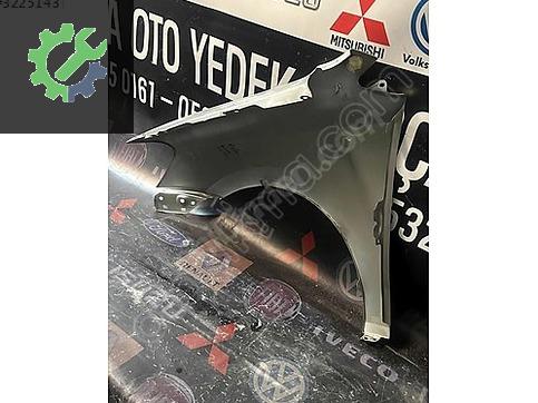 Volkswagen Polo Sağ Ön Çamurluk çıkma parça