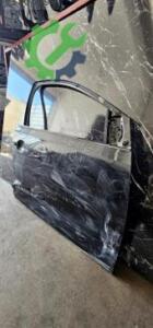 Volkswagen polo sağ ön kapı