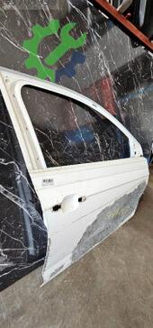 Volkswagen Polo Sağ Ön Kapı 2G4831052 çıkma parça
