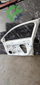 Volkswagen Polo Sağ Ön Kapı 2G4831052 çıkma parça