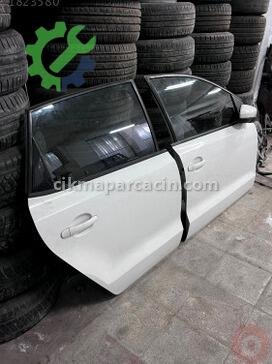 Volkswagen Polo Sağ Ön Kapı çıkma parça