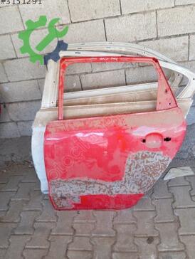 Volkswagen Polo Sol Arka Kapı çıkma parça