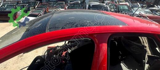 Volkswagen Polo Tavan çıkma parça