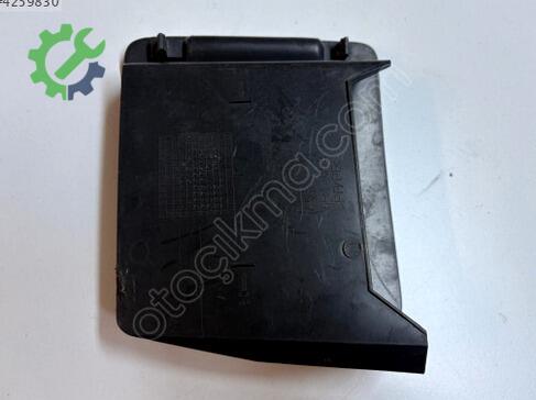 Volkswagen Polo Döşeme 3003066000 çıkma parça