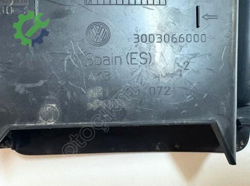 Volkswagen Polo Döşeme 3003066000 çıkma parça