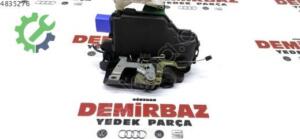 Volkswagen Polo 1996-2010 Orijinal Çıkma Bagaj Kilidi 3B4839015