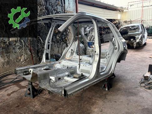 Volkswagen T-Roc Tavan çıkma parça
