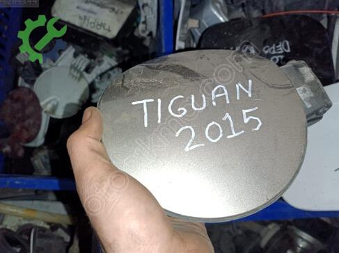 Volkswagen Tiguan Depo Kapağı çıkma parça