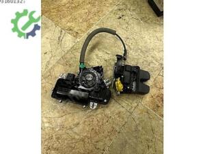Volkswagen Tiguan elektrikli bagaj kilidi 3G0827887C