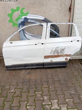 Volkswagen Tiguan Sol Arka Kapı çıkma parça