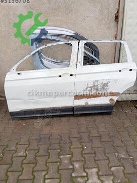 Volkswagen Tiguan Sol Ön Kapı çıkma parça