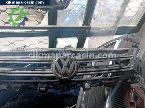 Volkswagen Tiguan Ön Panjur çıkma parça