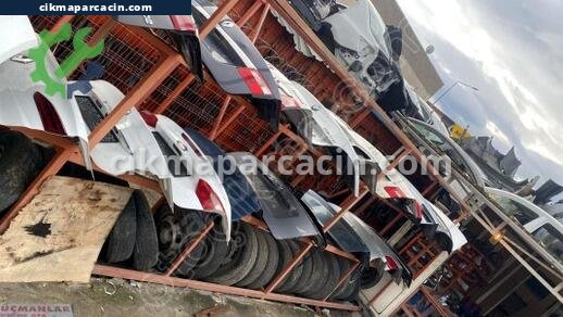Volkswagen Touareg Bagaj çıkma parça