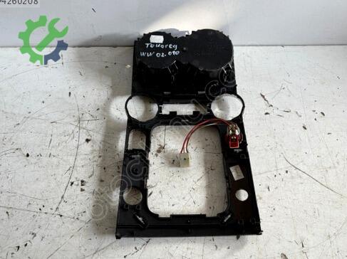 Volkswagen Touareg Orta Konsol 7L6858602A çıkma parça