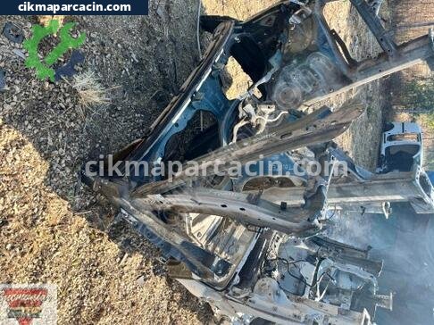 Volkswagen Touareg Sağ Şasi çıkma parça