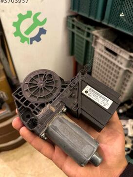 Volkswagen Transporter Cam Motoru çıkma parça