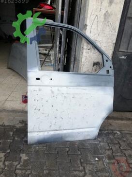 Volkswagen Transporter Sağ Ön Kapı çıkma parça