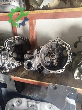 Volkswagen Transporter Şanzıman çıkma parça