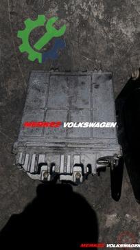 Volkswagen Transporter Motor Beyni 074906021L çıkma parça