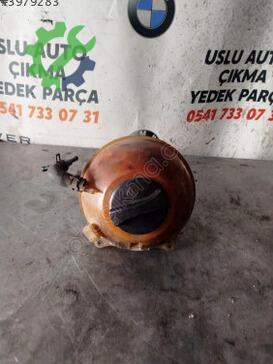 Volkswagen Transporter Silecek Su Bidonu çıkma parça