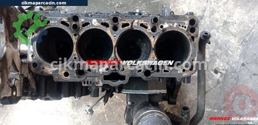 Volkswagen Transporter Yarım Motor çıkma parça