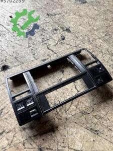Volkswagen transporter T5 dijital panel yuvalı teyip çerçevesi