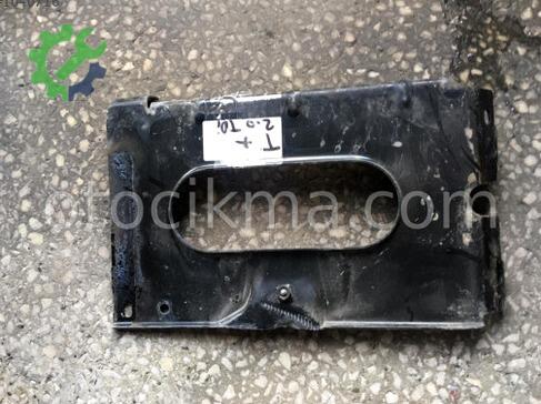 Volkswagen Transporter Akü çıkma parça