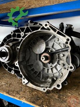 Volkswagen Transporter Şanzıman Komple çıkma parça