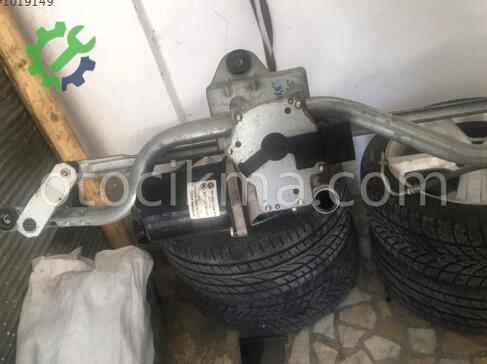 Volkswagen Transporter Silecek Motoru çıkma parça