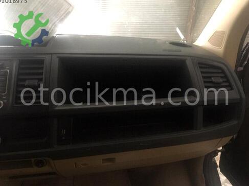 Volkswagen Transporter Torpido çıkma parça