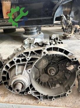Volkswagen Transporter Şanzıman Komple çıkma parça