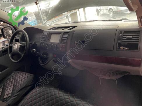 Volkswagen Transporter Torpido çıkma parça