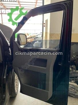Volkswagen Transporter Sağ Ön Kapı çıkma parça