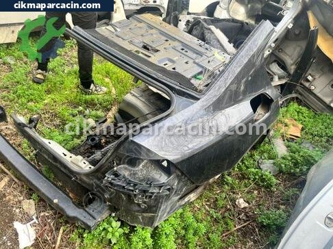 Volkswagen Passat Arka Çamurluk çıkma parça