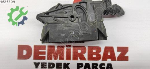 Volkswagen Passat USB Soket 3C0973038 çıkma parça
