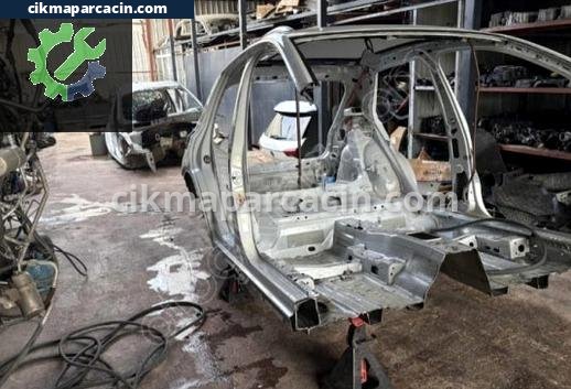 Volkswagen T-Roc Sağ Arka Çamurluk çıkma parça