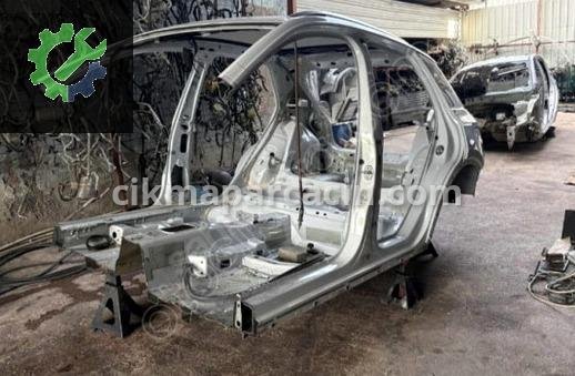 Volkswagen T-Roc Sağ Arka Çamurluk çıkma parça