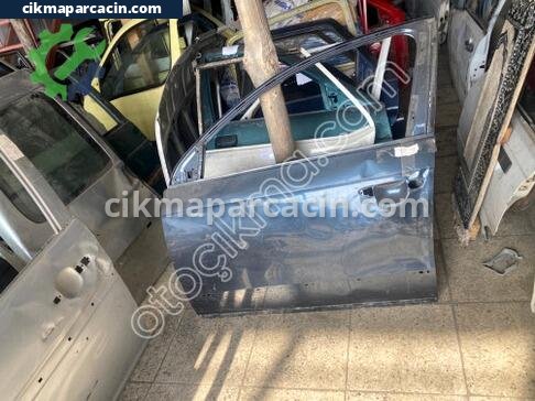 Volkswagen Passat Sol Ön Kapı çıkma parça