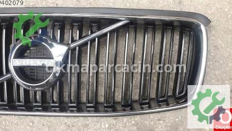 Volvo S90 Ön Panjur çıkma parça