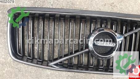 Volvo S90 Ön Panjur çıkma parça