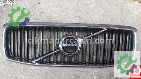 Volvo S90 Ön Panjur çıkma parça
