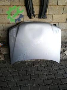 Volvo s 40 ön kaput 2000 2006 arası