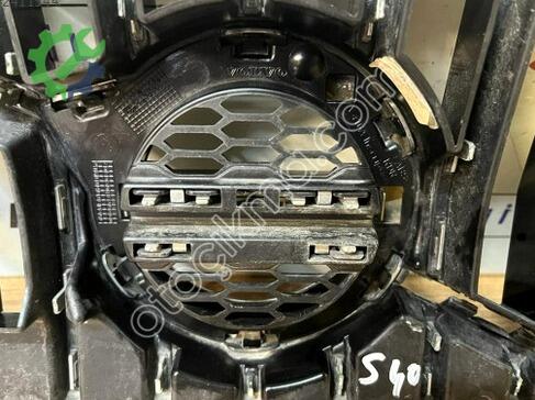 Volvo S40 Ön Panjur 31457245 çıkma parça