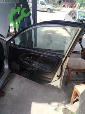Volvo S40 Sağ Ön Kapı çıkma parça