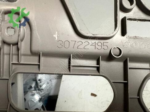 Volvo S40 Torpido 30722495 çıkma parça